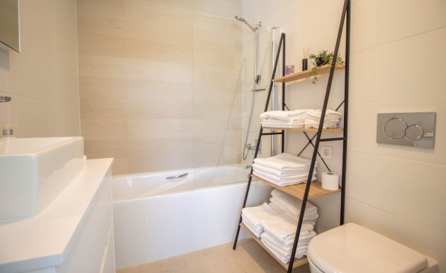 Reventa - Apartment - Las Colinas Golf Resort