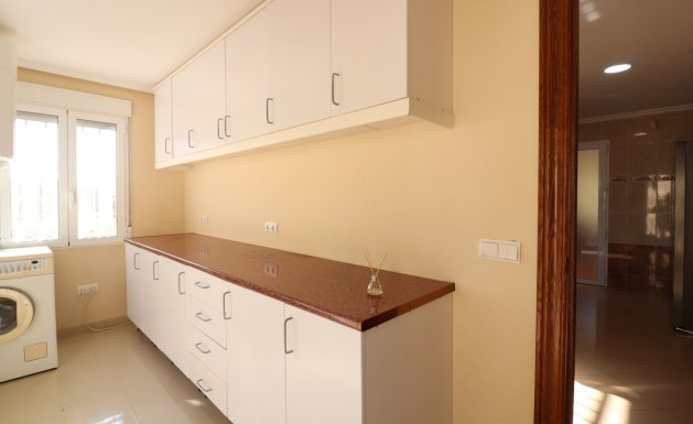 Reventa - Detached House / Villa - La Marina - La Escuera