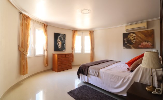 Reventa - Detached House / Villa - La Marina - La Escuera