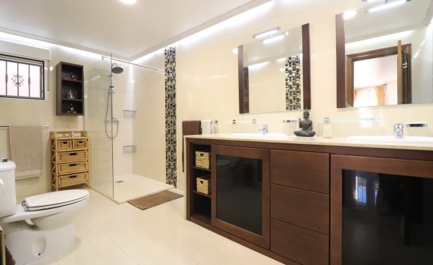 Reventa - Detached House / Villa - La Marina - La Escuera