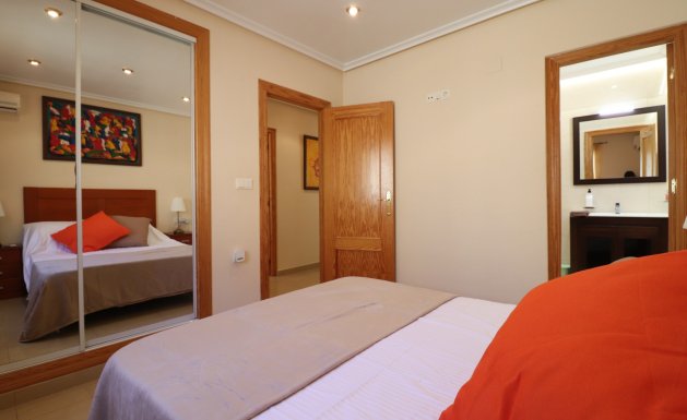 Reventa - Detached House / Villa - La Marina - La Escuera