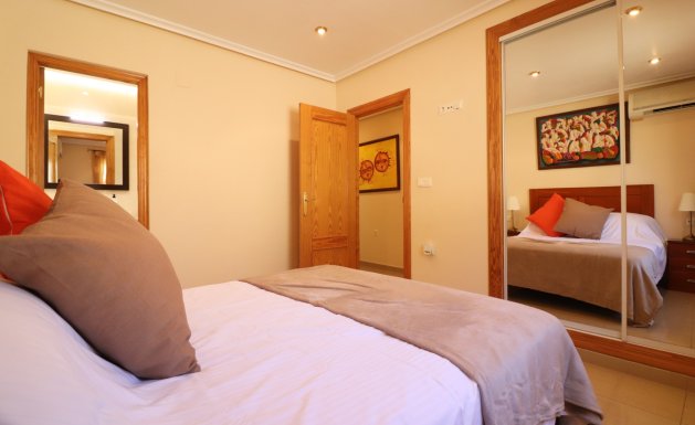 Reventa - Detached House / Villa - La Marina - La Escuera