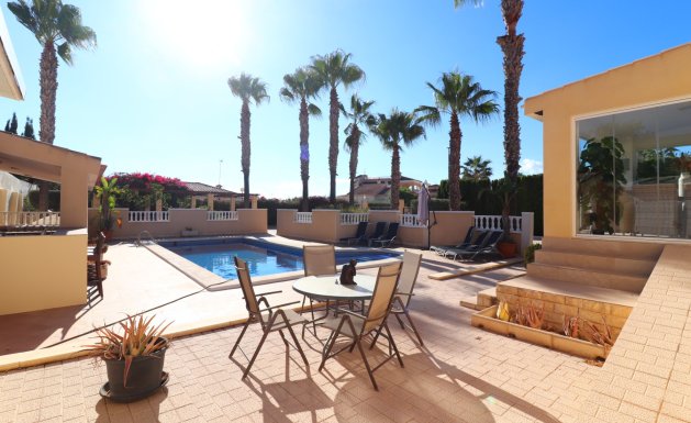 Reventa - Detached House / Villa - La Marina - La Escuera