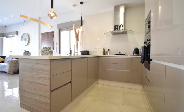 Reventa - Detached House / Villa - Orihuela Costa - Villamartin