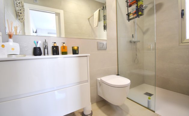 Reventa - Detached House / Villa - Orihuela Costa - Villamartin