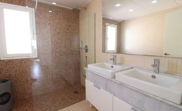 Reventa - Detached House / Villa - La Marina - La Marina - Urbanization