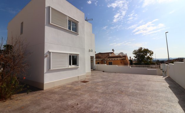 Reventa - Detached House / Villa - La Marina - La Marina - Urbanization