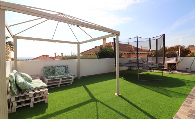 Reventa - Detached House / Villa - La Marina - La Marina - Urbanization