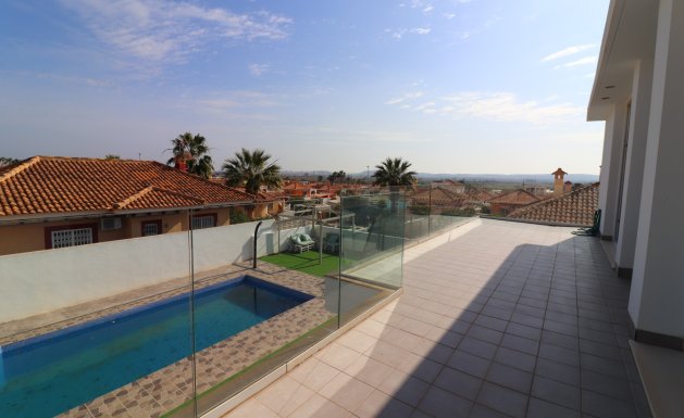 Reventa - Detached House / Villa - La Marina - La Marina - Urbanization
