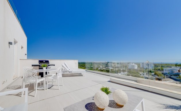 Resale - Apartment - Las Colinas Golf Resort