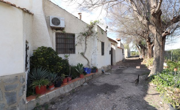Reventa - Detached House / Villa - Heredades - Heredades - Village