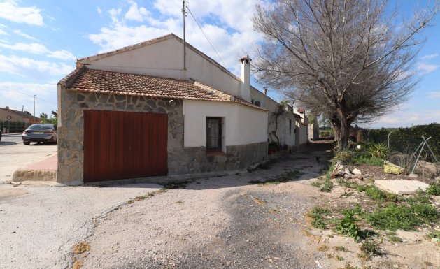 Reventa - Detached House / Villa - Heredades - Heredades - Village