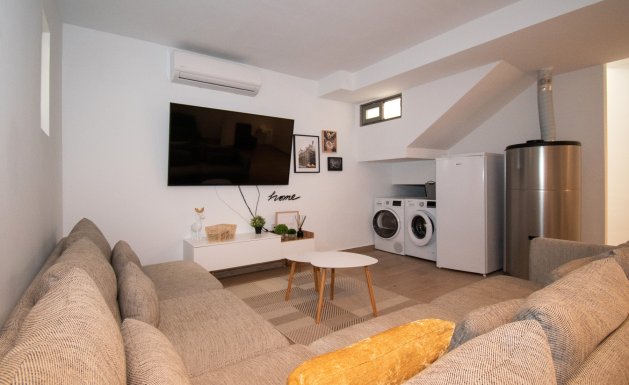 Reventa - Detached House / Villa - Orihuela Costa - Villamartin