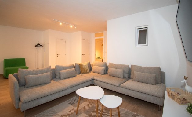 Reventa - Detached House / Villa - Orihuela Costa - Villamartin