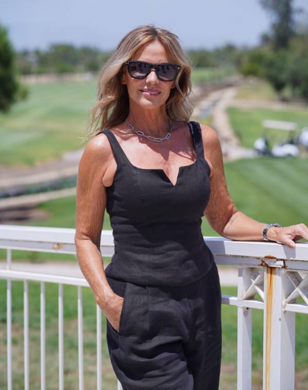Julie Ashton